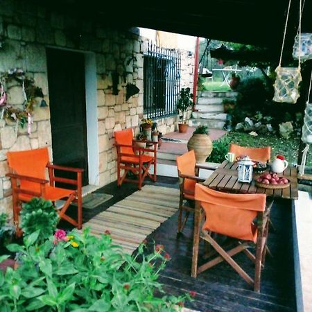 Spiti Me Thea & Elliniko Chroma Villa Nea Moudania Exterior photo